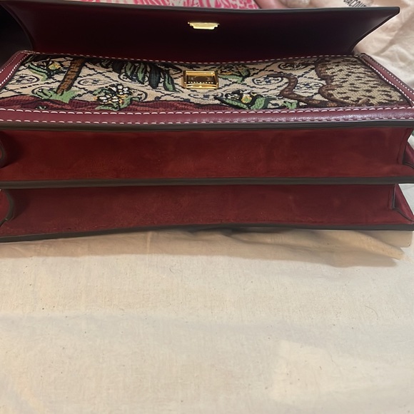 SOLD! Tory burch bag - Picture 5 of 7